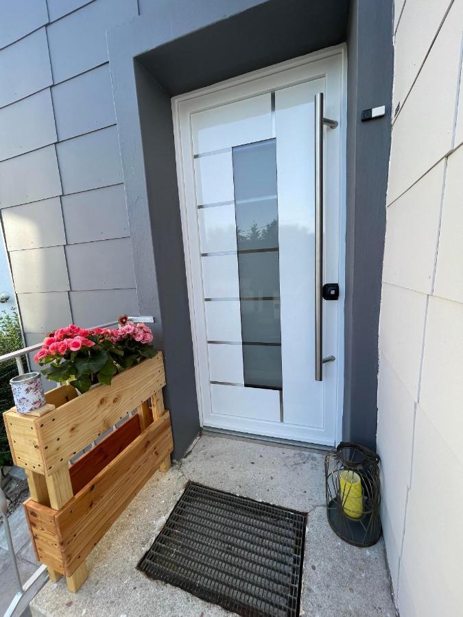 Apartment Mirabelle 2 Puttlingen Bagian luar foto